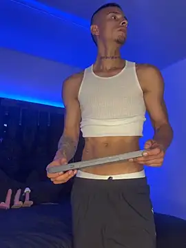 willclayy online show from April 18, 6:01 pm