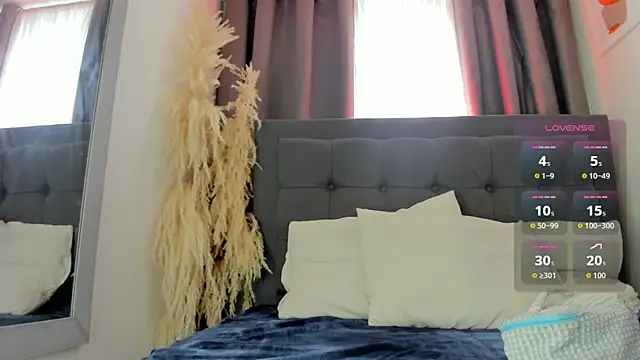 Snapshot of hanna-baker01 chatting on May 14, 2:57 pm hanna-baker01 online show from May 14, 2:57 pm