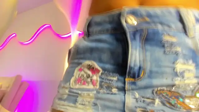 VenusBlazzer online show from April 22, 2:07 pm