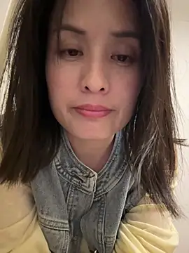 Snapshot of Faye-baby chatting on May 1, 3:49 pm Faye-baby online show from May 1, 3:49 pm