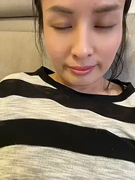 Snapshot of Faye-baby chatting on May 9, 10:31 am Faye-baby online show from May 9, 10:31 am