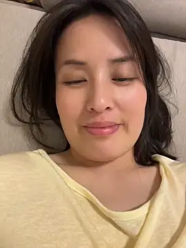 Snapshot of Faye-baby chatting on May 13, 5:21 pm Faye-baby online show from May 13, 5:21 pm