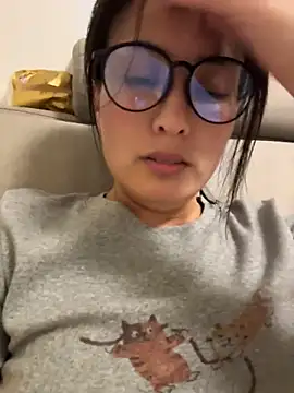 Snapshot of Faye-baby chatting on May 18, 2:56 pm Faye-baby online show from May 18, 2:56 pm