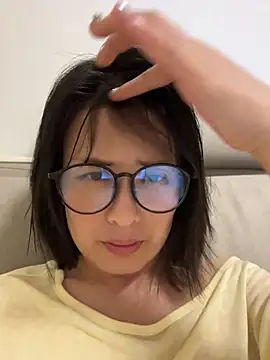 Snapshot of Faye-baby chatting on May 19, 2:45 pm Faye-baby online show from May 19, 2:45 pm