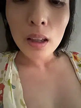 Snapshot of Faye-baby chatting on May 27, 12:29 am Faye-baby online show from May 27, 12:29 am