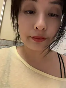 Snapshot of Faye-baby chatting on June 2, 3:03 pm Faye-baby online show from June 2, 3:03 pm
