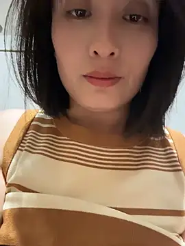 Snapshot of Faye-baby chatting on June 9, 5:41 am Faye-baby online show from June 9, 5:41 am