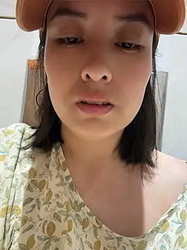 Snapshot of Faye-baby chatting on August 1, 1:49 am Faye-baby online show from August 1, 1:49 am