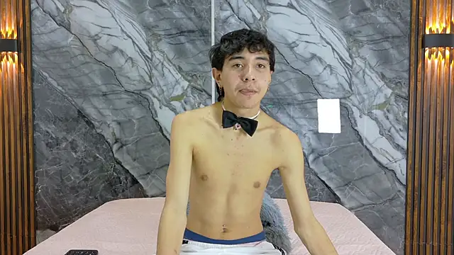 NoahWalker   online show from May 7, 3:45 am