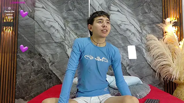 NoahWalker   online show from June 27, 11:04 am