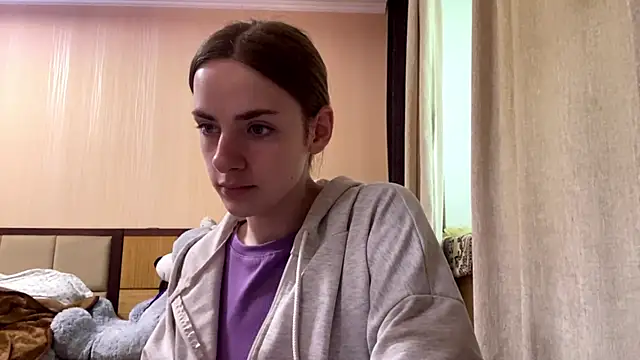 Snapshot of selianderol chatting on June 15, 7:32 am selianderol online show from June 15, 7:32 am