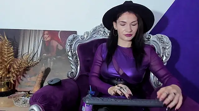 MistressKasandra online show from May 23, 4:07 am