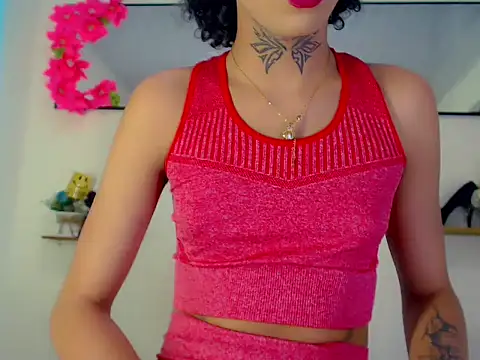 Darianna A online show from April 16, 9:39 pm