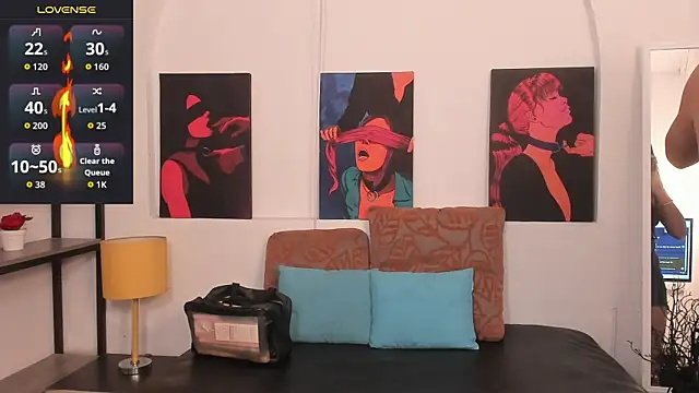 HannahhWilliams online show from May 26, 10:28 pm