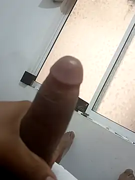 TannishTendency online show from April 27, 6:06 pm