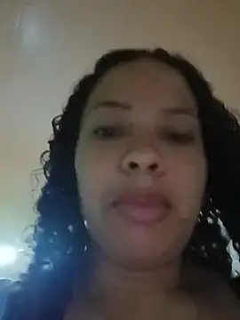 DivaCaliente1 online show from June 26, 4:33 pm
