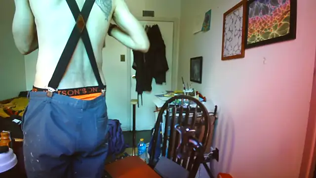 JohnnyMoves online show from June 18, 4:11 pm