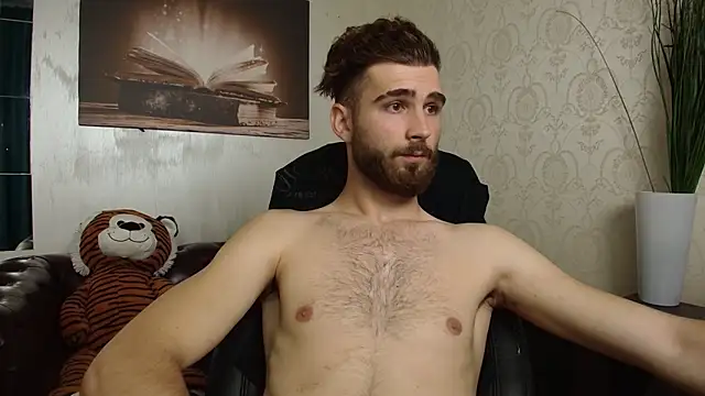KyloEast online show from June 15, 8:49 am