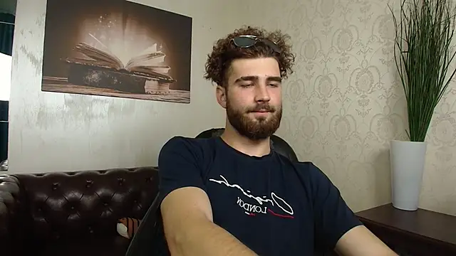 KyloEast online show from June 21, 7:22 am