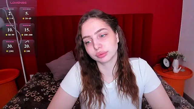 ReneeBlair online show from April 22, 1:52 am