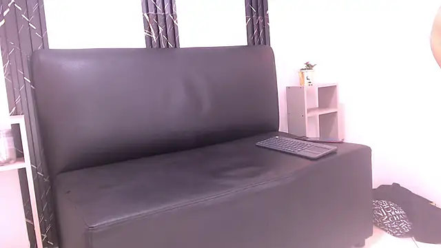 Lian Jacob online show from April 23, 8:02 am