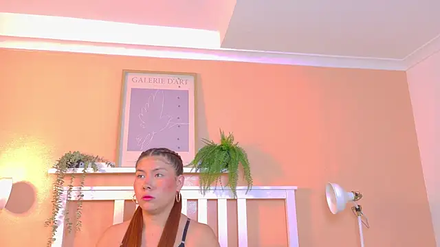 Snapshot of SofiaDiamond_ chatting on April 27, 7:23 pm SofiaDiamond online show from April 27, 7:23 pm