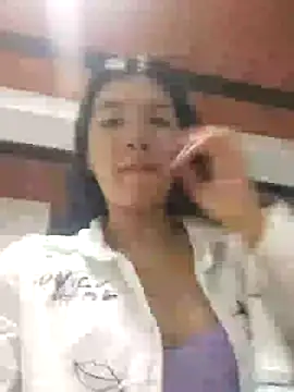 cherry pinkie online show from May 9, 12:16 am