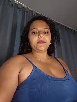 Snapshot of manuboobss chatting on May 10, 11:54 pm manuboobss online show from May 10, 11:54 pm