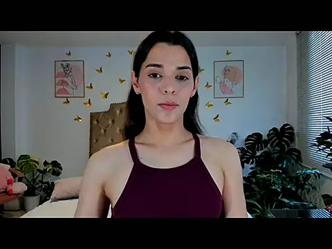 Snapshot of bella_grego chatting on April 28, 7:41 pm bella grego online show from April 28, 7:41 pm
