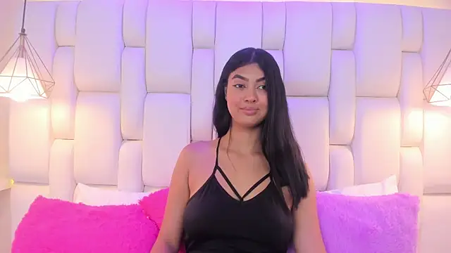 TaniaSevillano online show from May 1, 5:28 pm