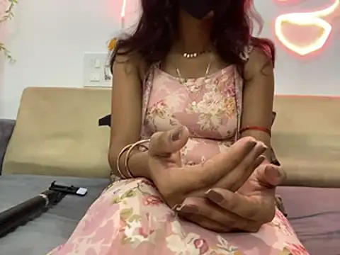 miss  sonam online show from June 2, 3:47 pm