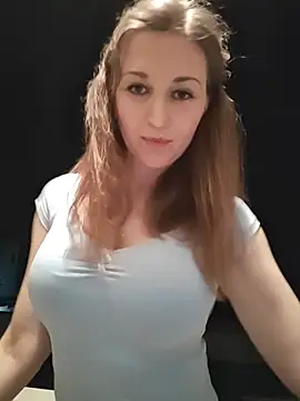 Snapshot of irresistibelle chatting on July 21, 7:49 pm irresistibelle online show from July 21, 7:49 pm