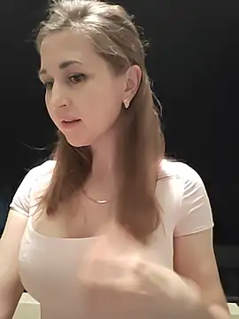 Snapshot of irresistibelle chatting on August 1, 8:41 pm irresistibelle online show from August 1, 8:41 pm