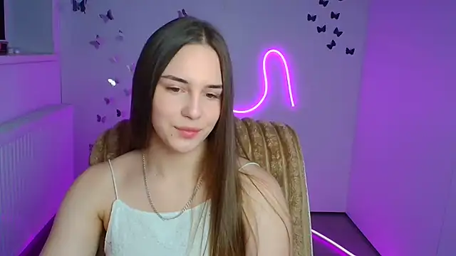 Snapshot of Kyara_ra chatting on June 19, 5:23 am Kyara ra online show from June 19, 5:23 am