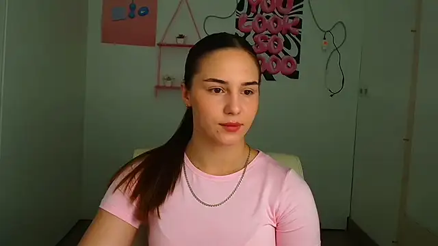 Snapshot of Kyara_ra chatting on July 8, 5:23 am Kyara ra online show from July 8, 5:23 am