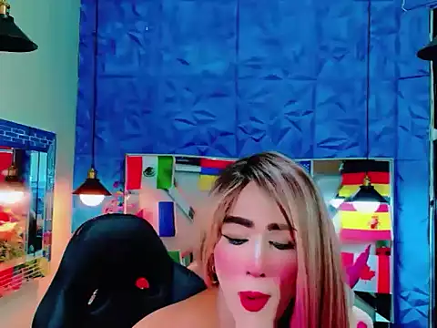 Nicolle Morrisx online show from June 12, 2:16 pm