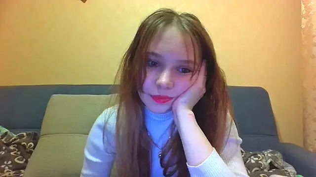 Snapshot of Princess_Mira chatting on May 5, 4:59 pm Princess Mira online show from May 5, 4:59 pm
