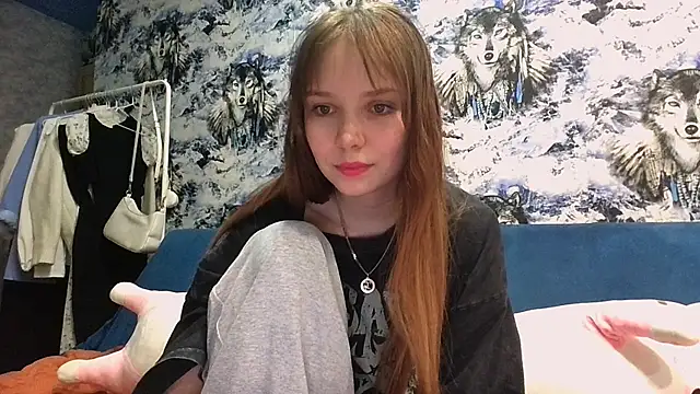 Snapshot of Princess_Mira chatting on May 21, 5:42 pm Princess Mira online show from May 21, 5:42 pm