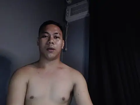 Snapshot of hottie_island chatting on May 3, 5:41 pm hottie island online show from May 3, 5:41 pm