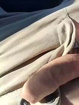 lovesex22152 online show from April 25, 4:59 am