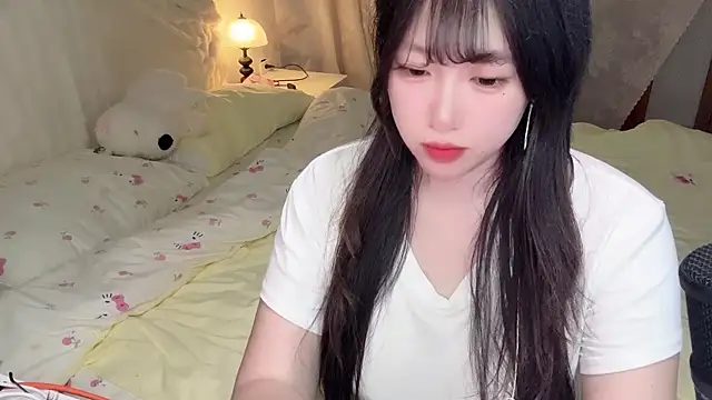 Snapshot of SweetButWildbaby chatting on May 11, 4:04 pm SweetButWildbaby online show from May 11, 4:04 pm