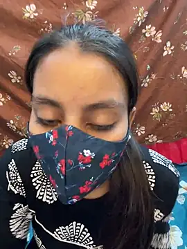 Snapshot of CuteHaseena chatting on April 28, 8:19 am CuteHaseena online show from April 28, 8:19 am