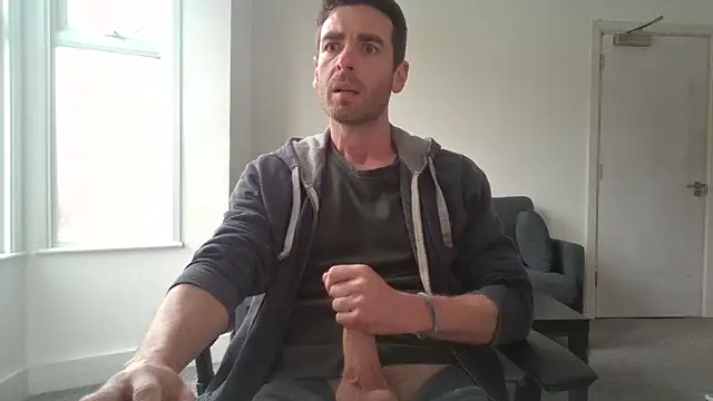 Snapshot of frenchbdmaninlondon chatting on June 11, 2:04 pm frenchbdmaninlondon online show from June 11, 2:04 pm