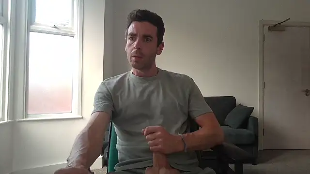 Snapshot of frenchbdmaninlondon chatting on June 27, 5:18 pm frenchbdmaninlondon online show from June 27, 5:18 pm