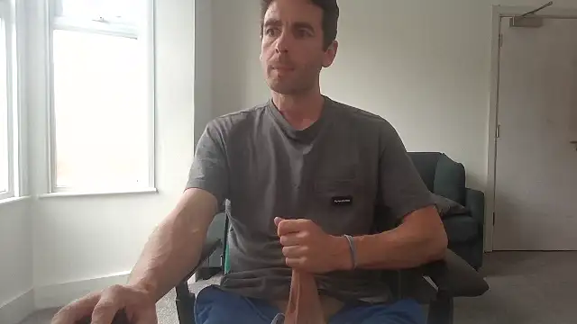Snapshot of frenchbdmaninlondon chatting on July 1, 2:07 pm frenchbdmaninlondon online show from July 1, 2:07 pm