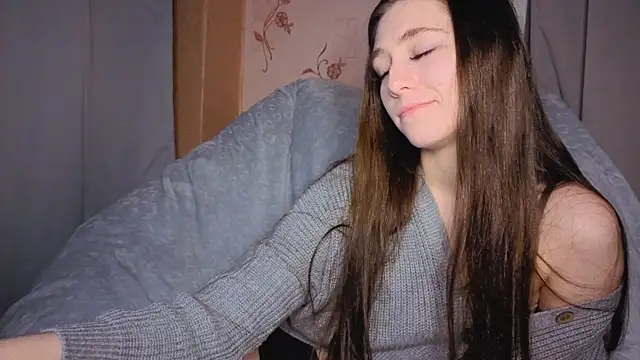 SunlitDeslre online show from April 19, 3:11 pm