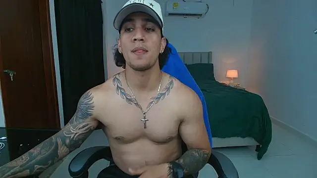 Snapshot of Mrbig_maximo chatting on June 6, 5:01 am Mrbig maximo online show from June 6, 5:01 am