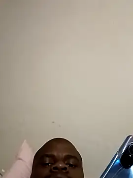 W0rthiit online show from April 27, 8:29 pm