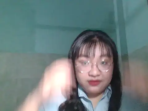 Minot01 online show from April 23, 3:41 am