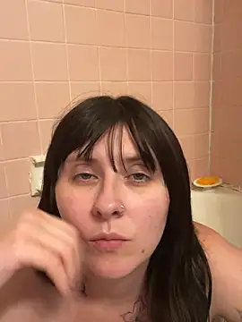 Snapshot of lexijade32 chatting on July 20, 11:40 pm lexijade32 online show from July 20, 11:40 pm